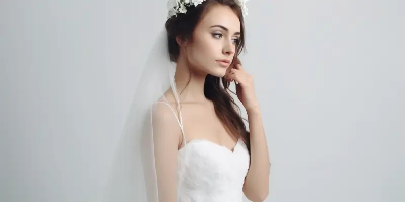 Jak upiąć włosy do ramion na wesele?